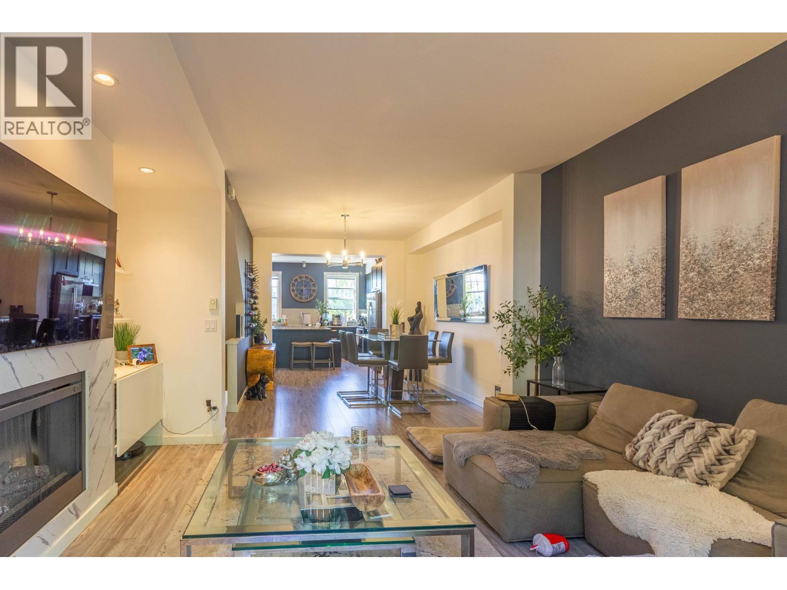 103 688 EDGAR AVENUE, Coquitlam