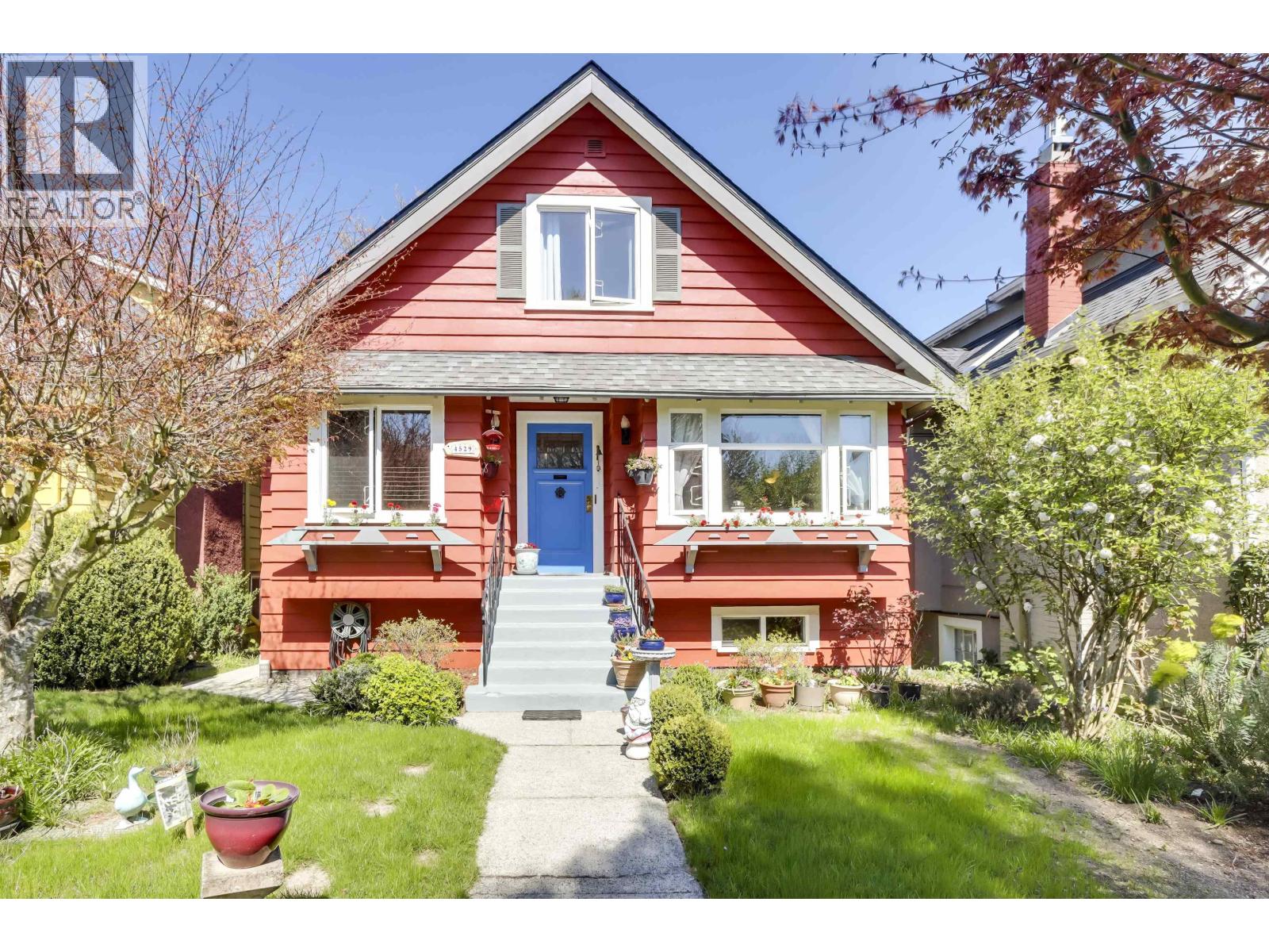 4529 W 8TH AVENUE, Vancouver