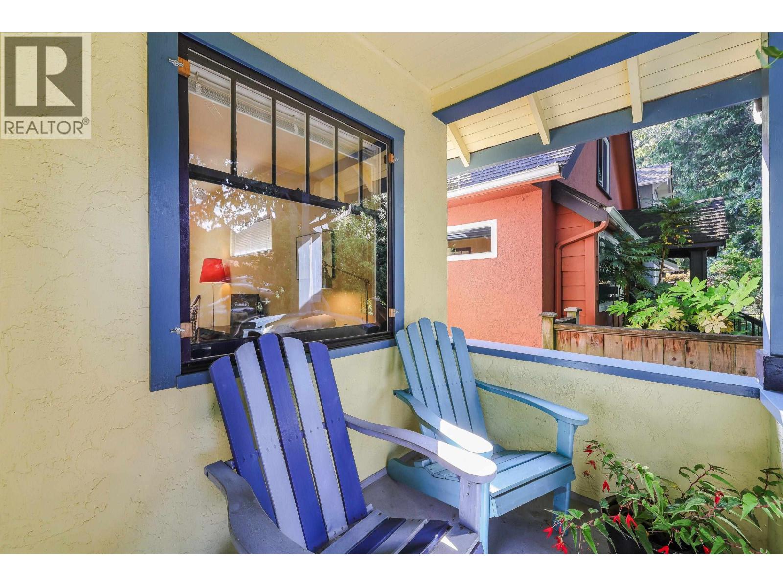 2274 E 7TH AVENUE, Vancouver