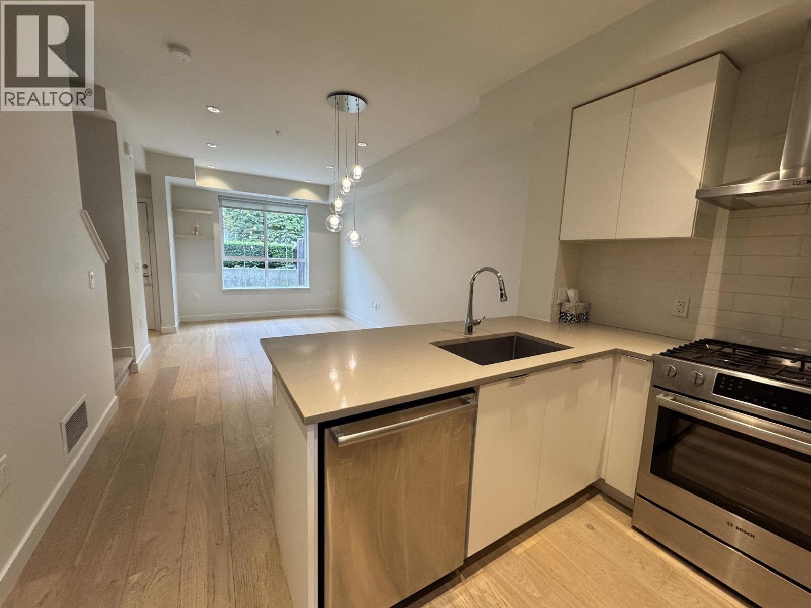 8750 8570 OSLER STREET, Vancouver
