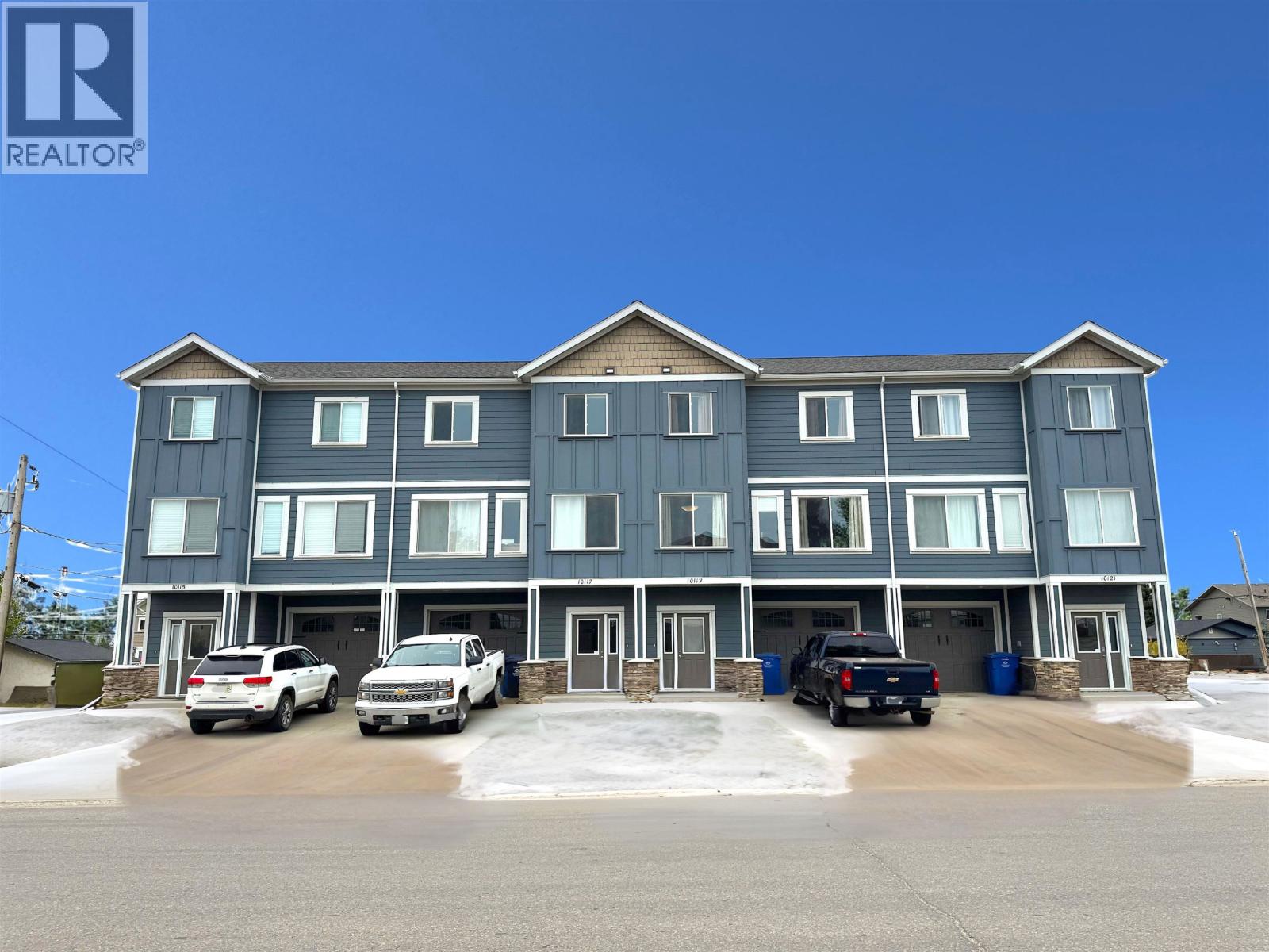 10121 97 AVENUE, Fort St. John - Exteriors - Full Complex View, Drone/Aerial View - Photo 3