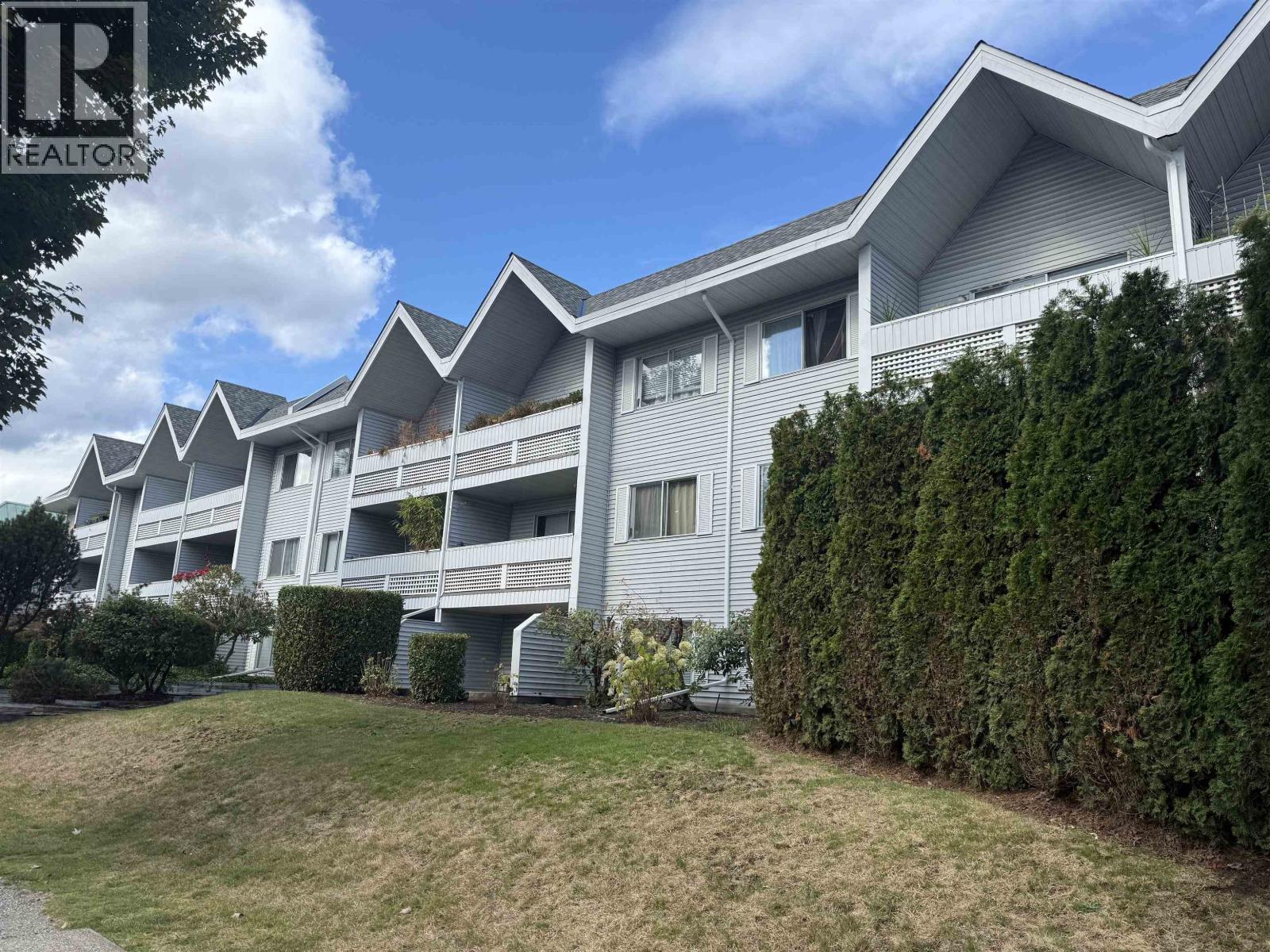 108 2055 SUFFOLK AVENUE, Port Coquitlam