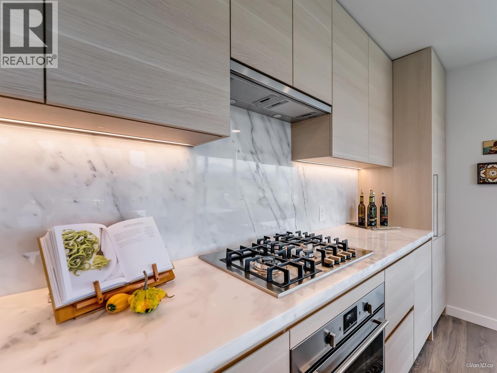 2109 305 MORRISSEY ROAD, Port Moody