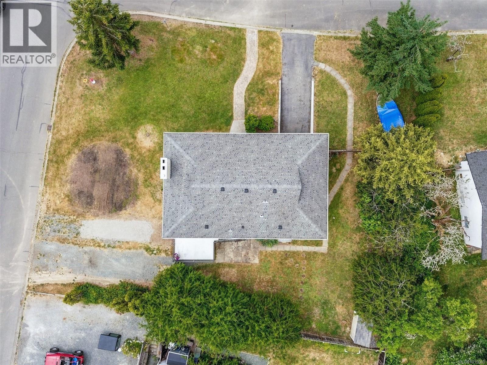  6743 Wendonna Place, Central Saanich