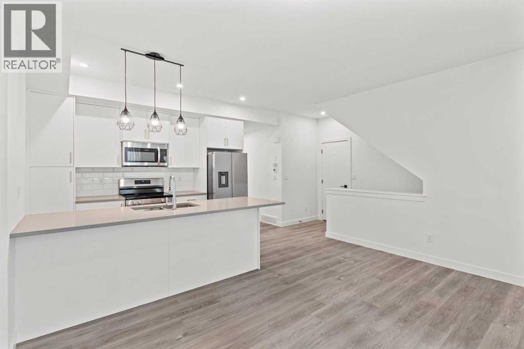 Single Family House for Sale in    Street SW Springbank Hill Calgary 