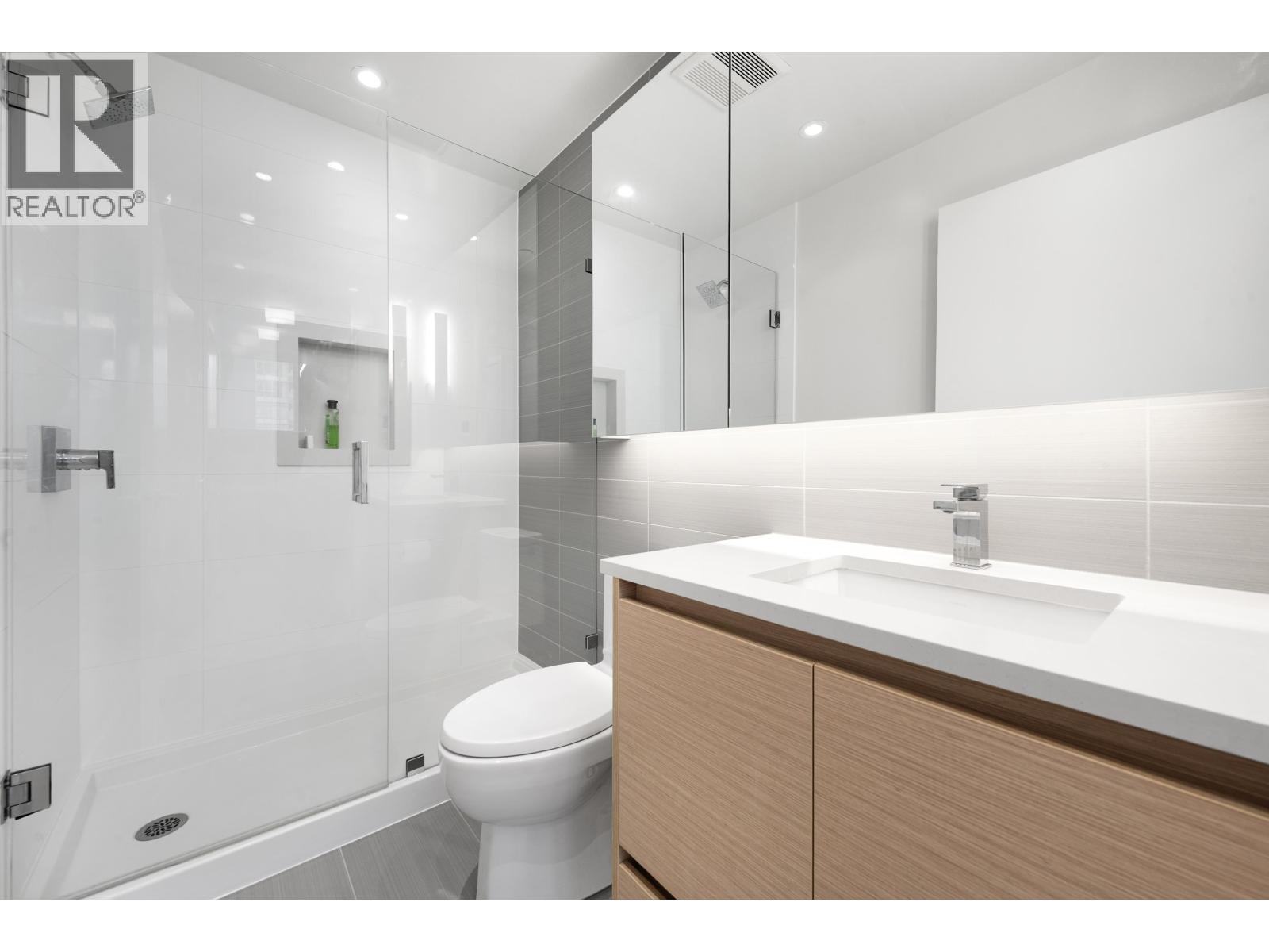 553 8575 RIVERGRASS DRIVE, Vancouver