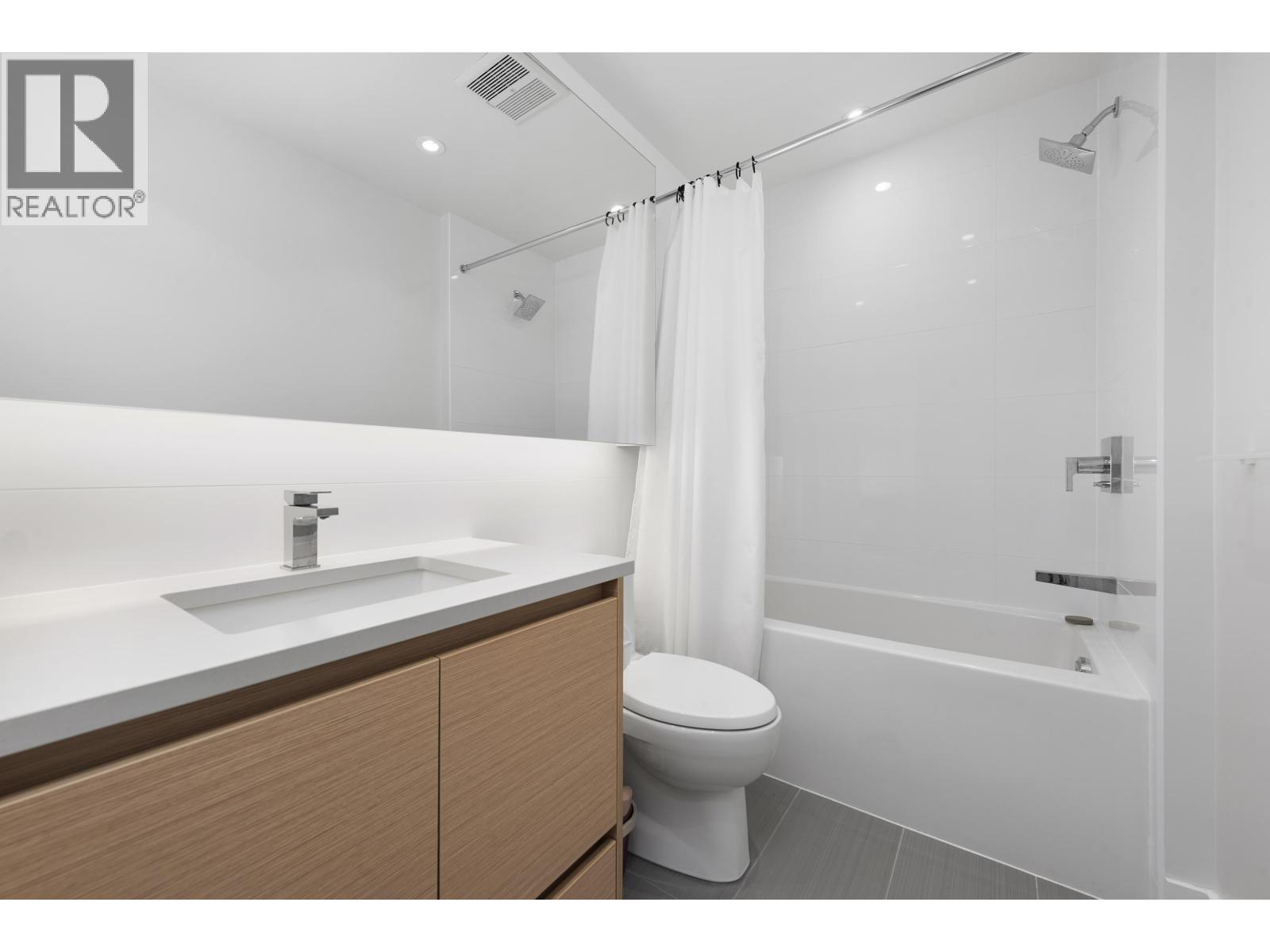 553 8575 RIVERGRASS DRIVE, Vancouver