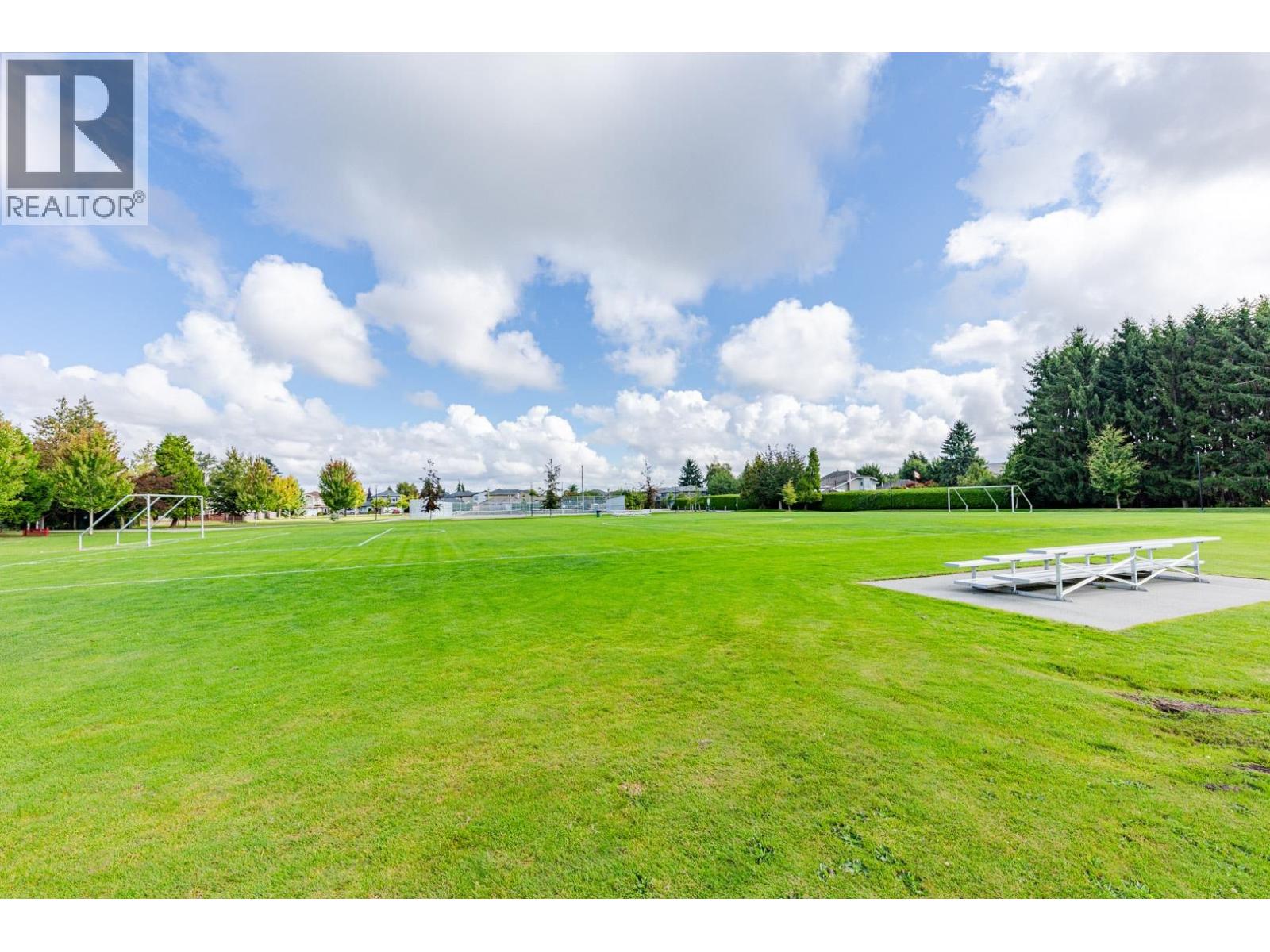 6129 49 Avenue, Delta