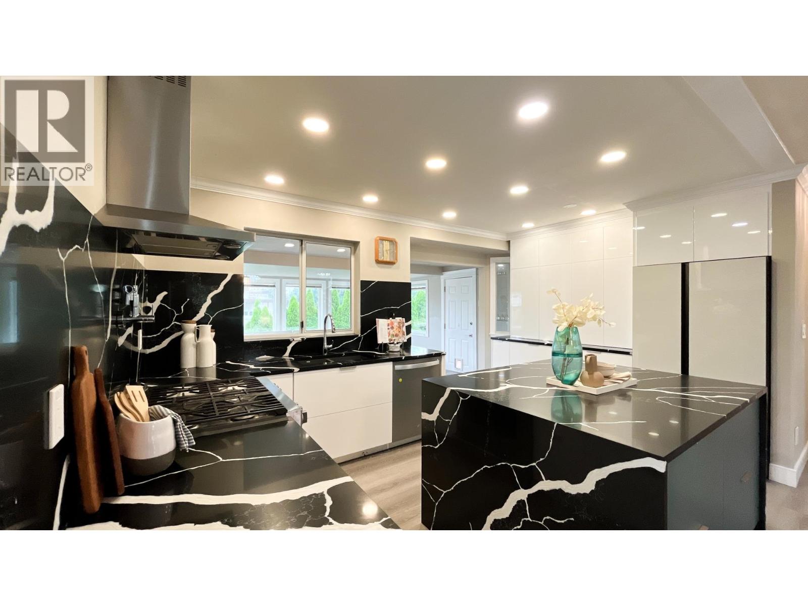23320 117B AVENUE, Maple Ridge