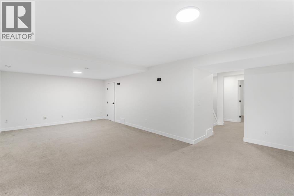 Single Family House for Sale in  Millrise Drive SW Millrise Calgary 