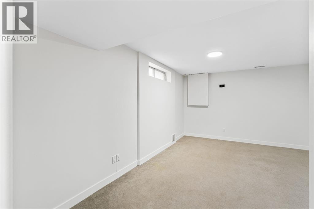 Single Family House for Sale in  Millrise Drive SW Millrise Calgary 