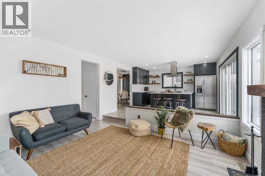 Single Family House for Sale in  Millrise Drive SW Millrise Calgary 
