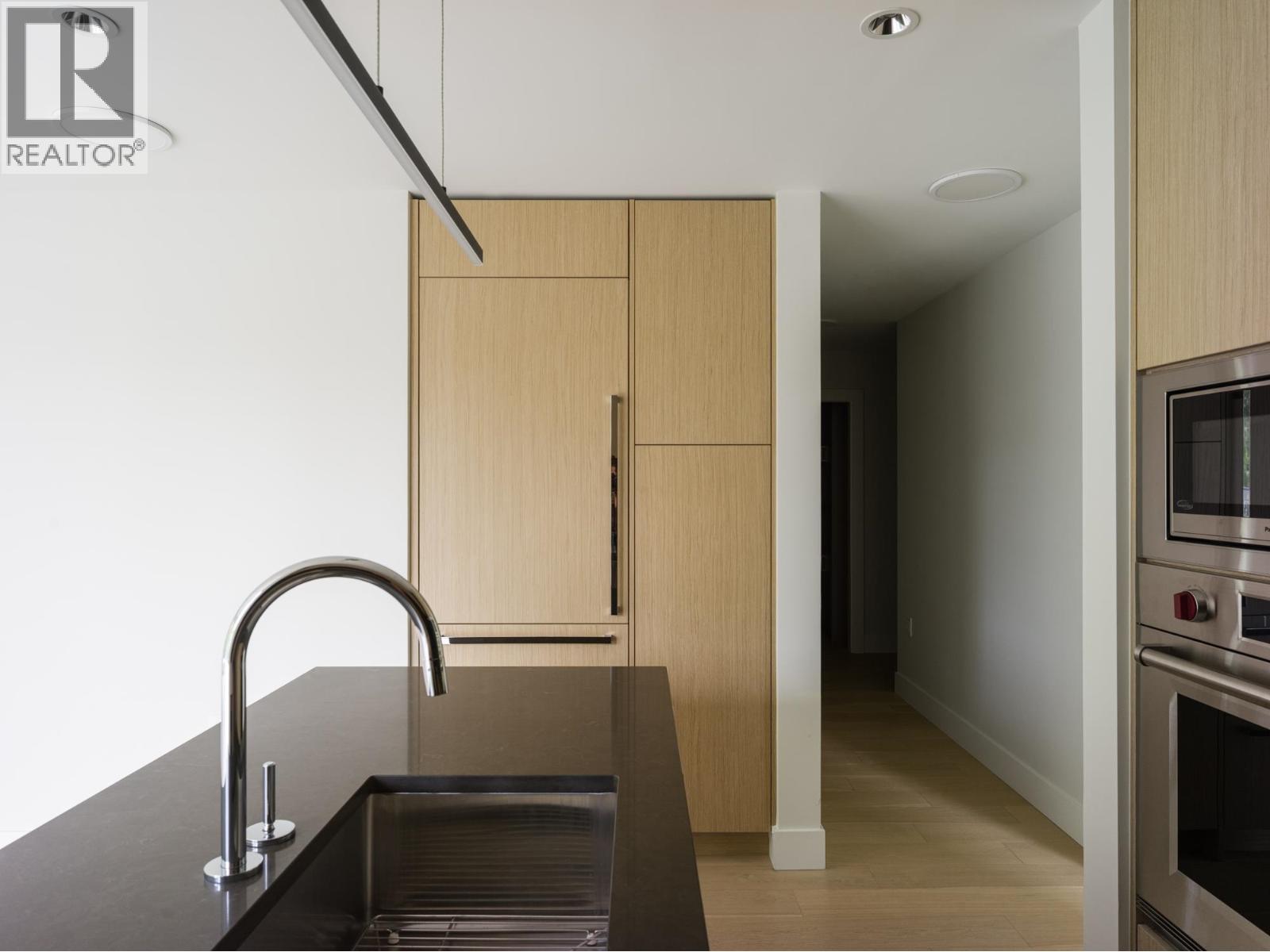 302 3636 W 39TH AVENUE, Vancouver