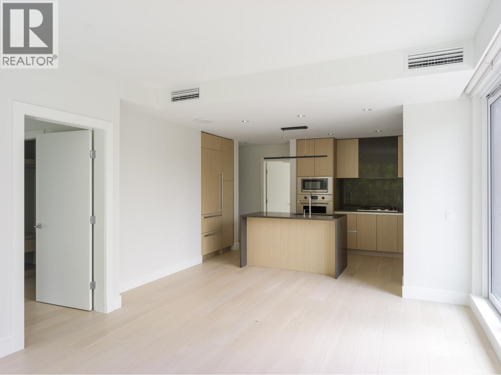 302 3636 W 39TH AVENUE, Vancouver