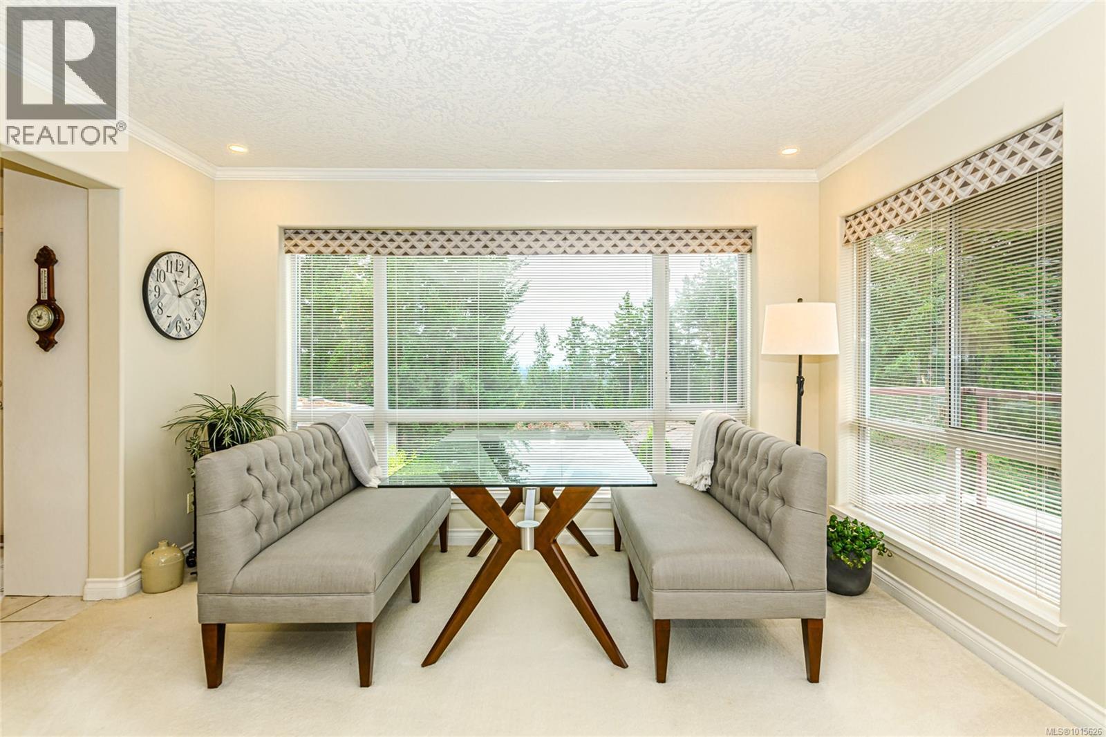 201 940 Boulderwood Rise, Saanich