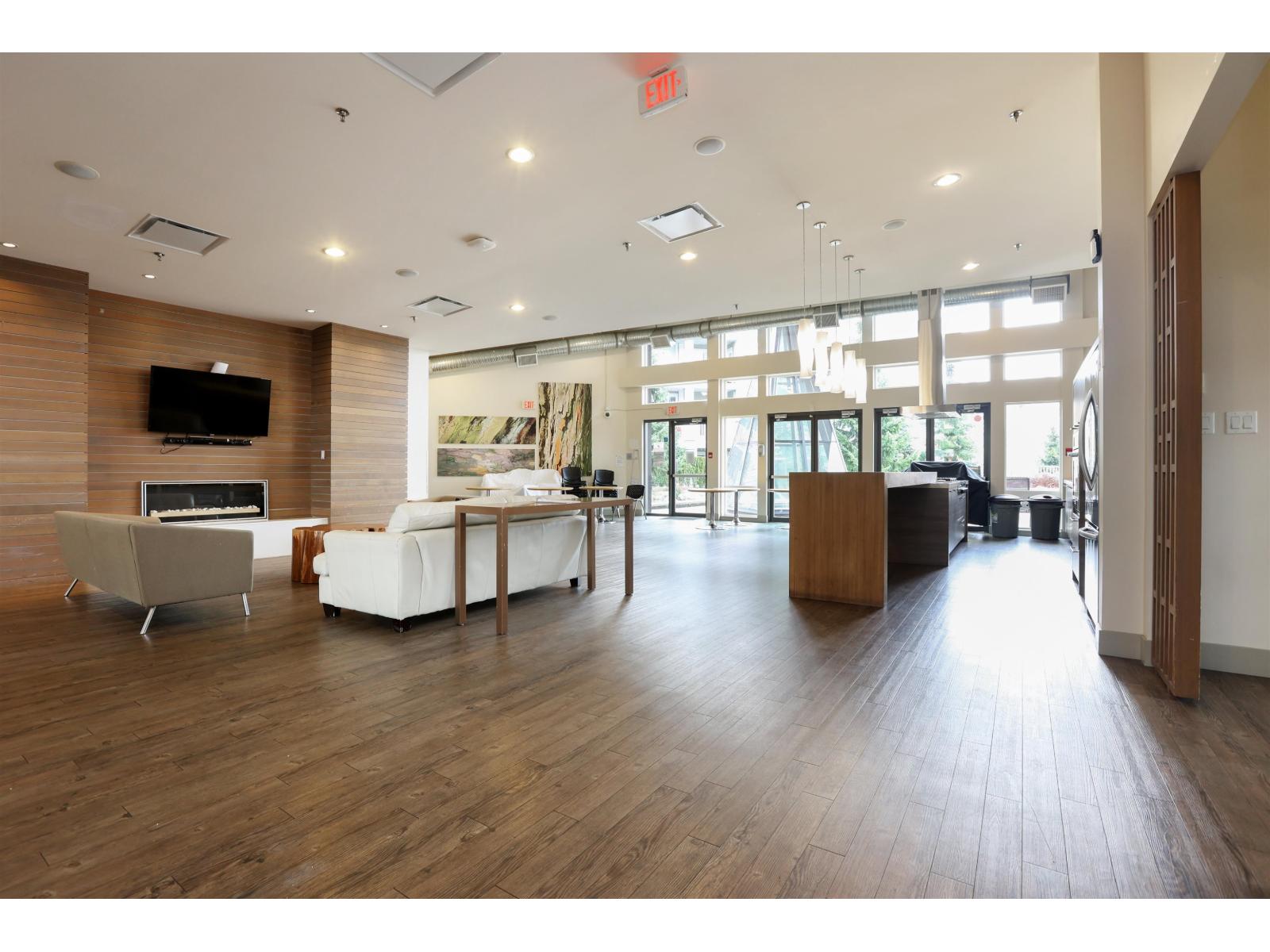 211 6480 194 STREET, Surrey