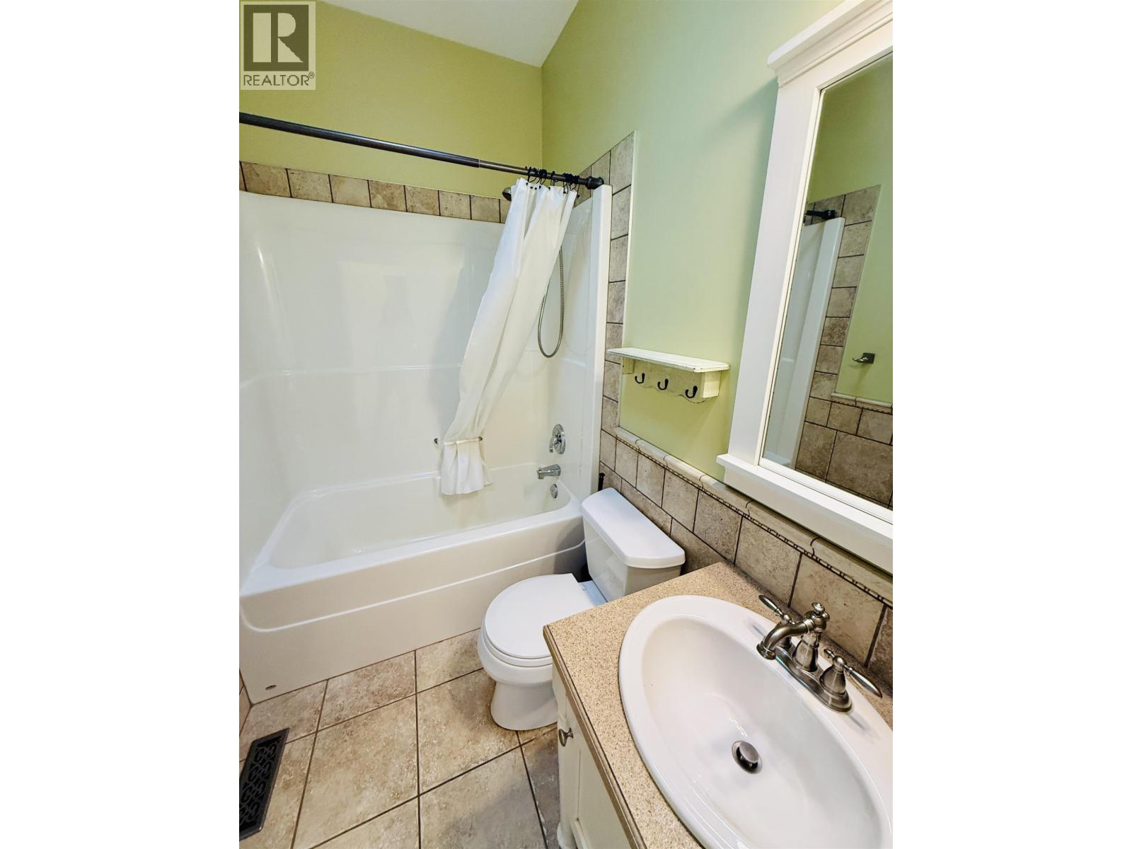 12201 PACIFIC AVENUE, Fort St. John