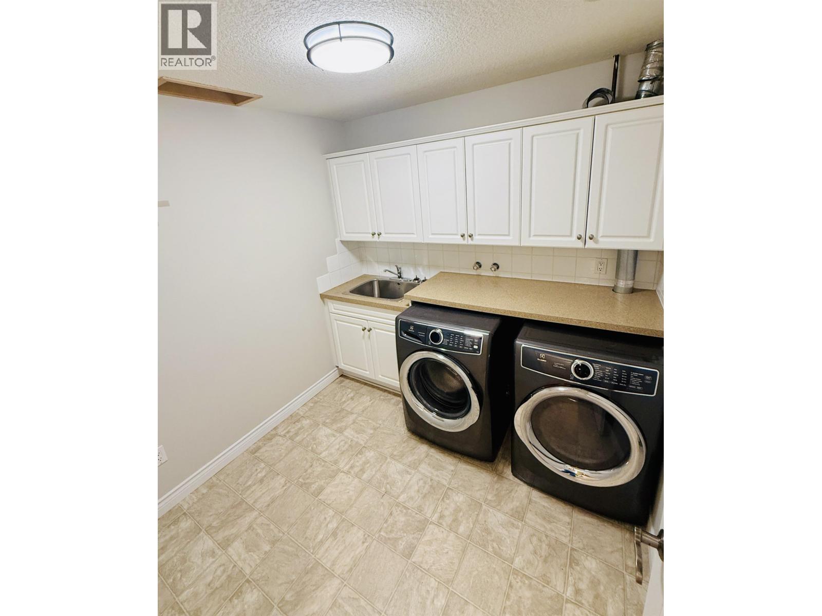 12201 PACIFIC AVENUE, Fort St. John