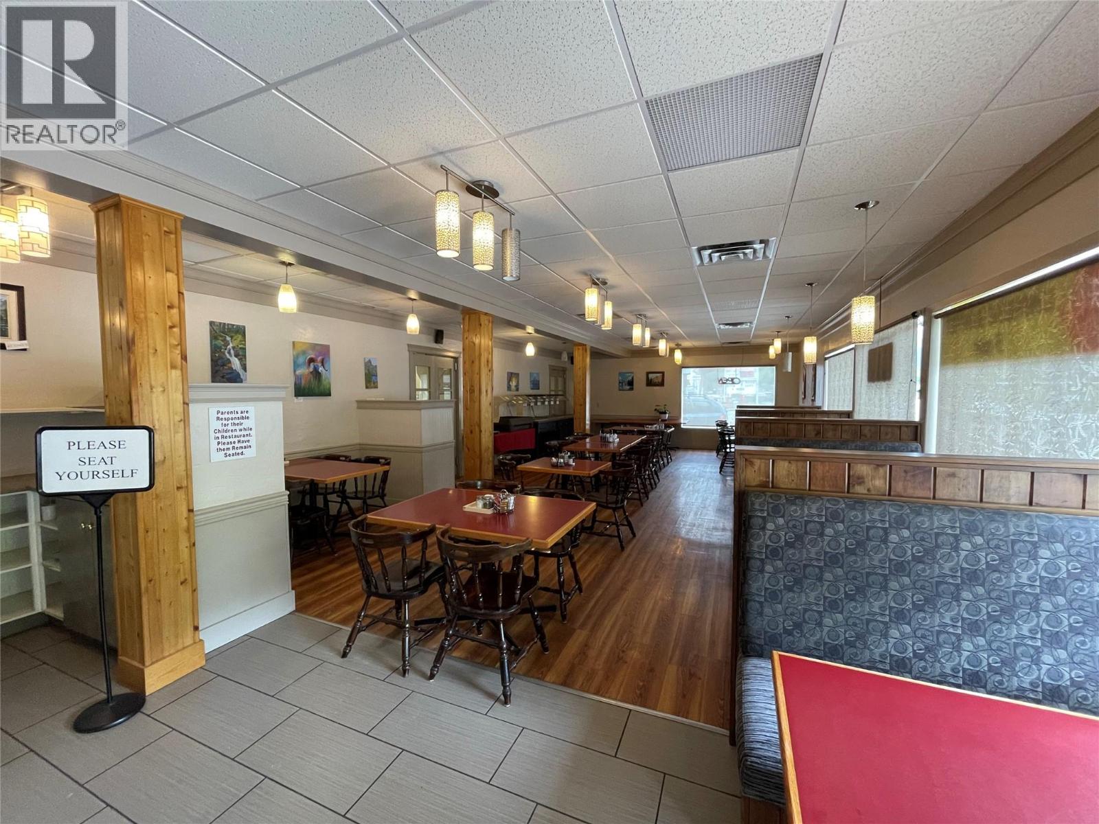 7513 MAIN W Street - Photo 5 of 8, Radium Hot Springs, British Columbia