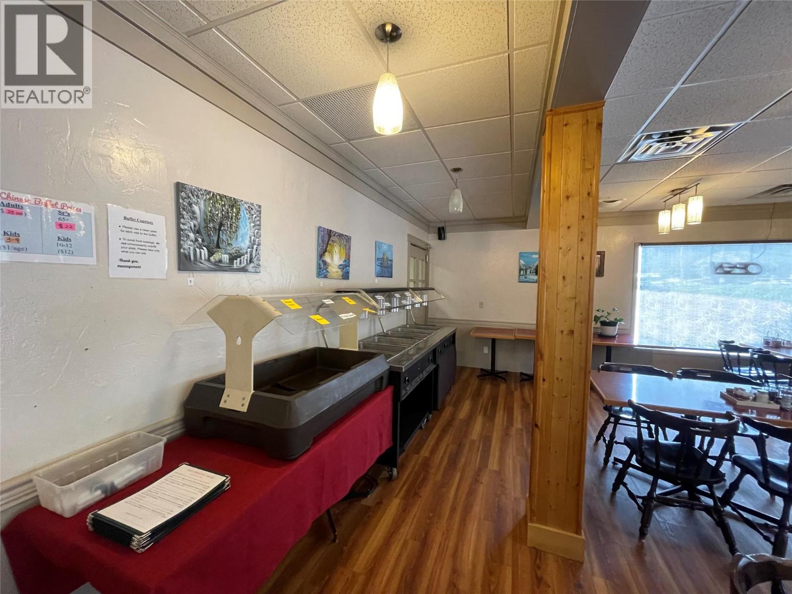 7513 MAIN  W Street, Radium Hot Springs