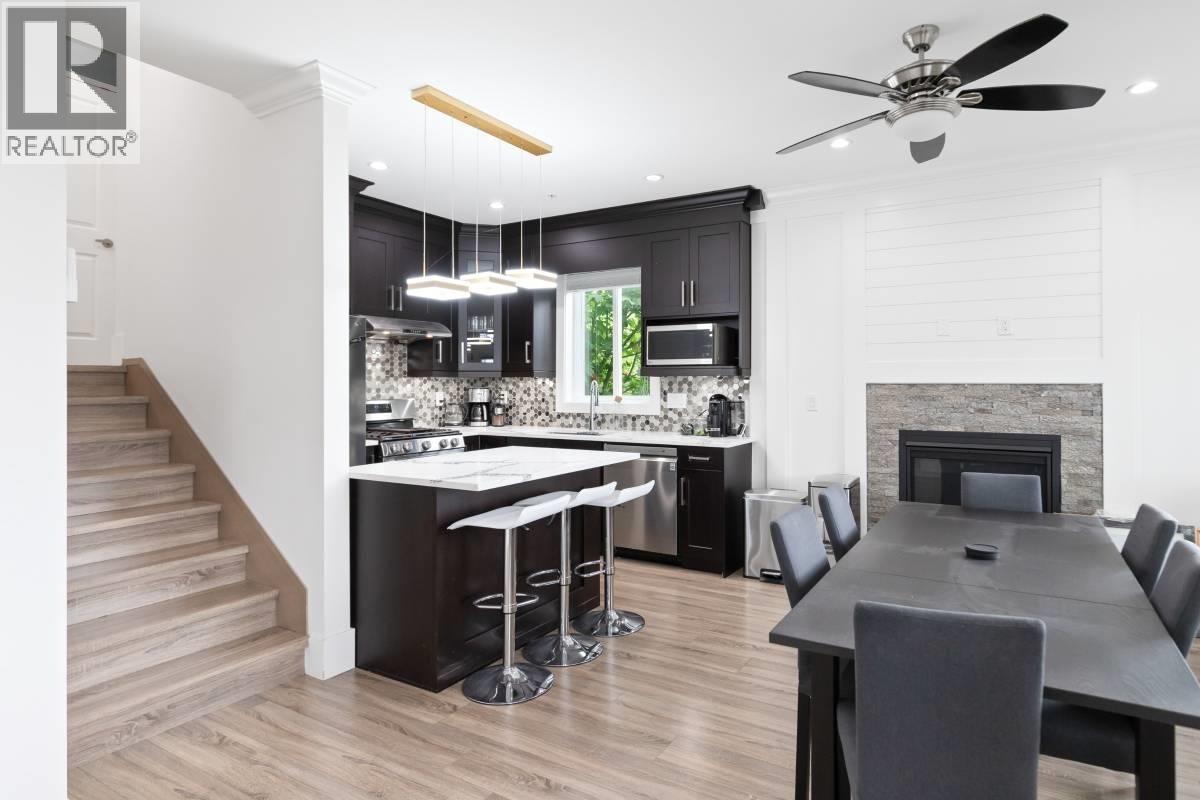 13667 232A ST, Maple Ridge