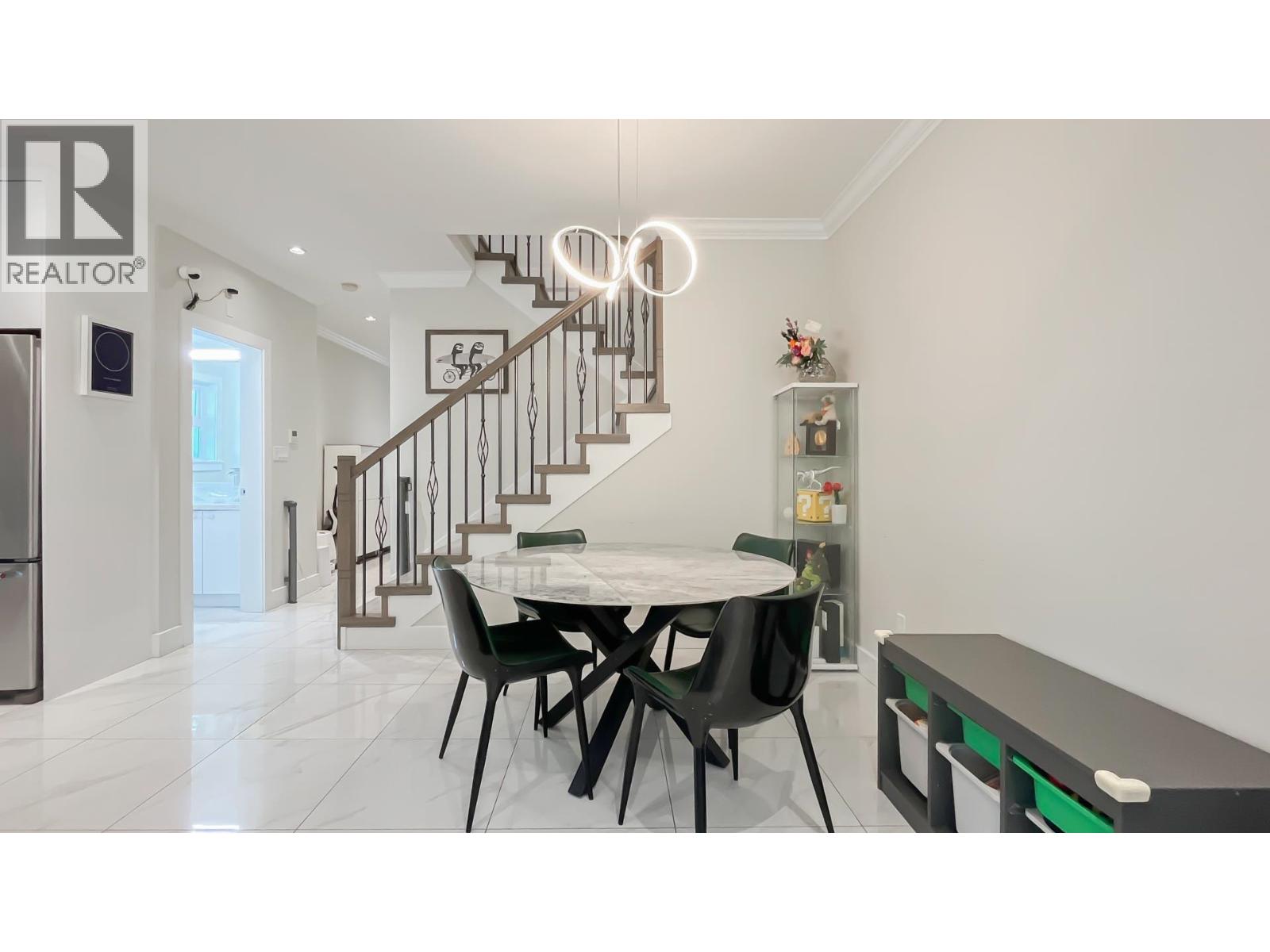#101-6571 NO. 4 Road, Richmond