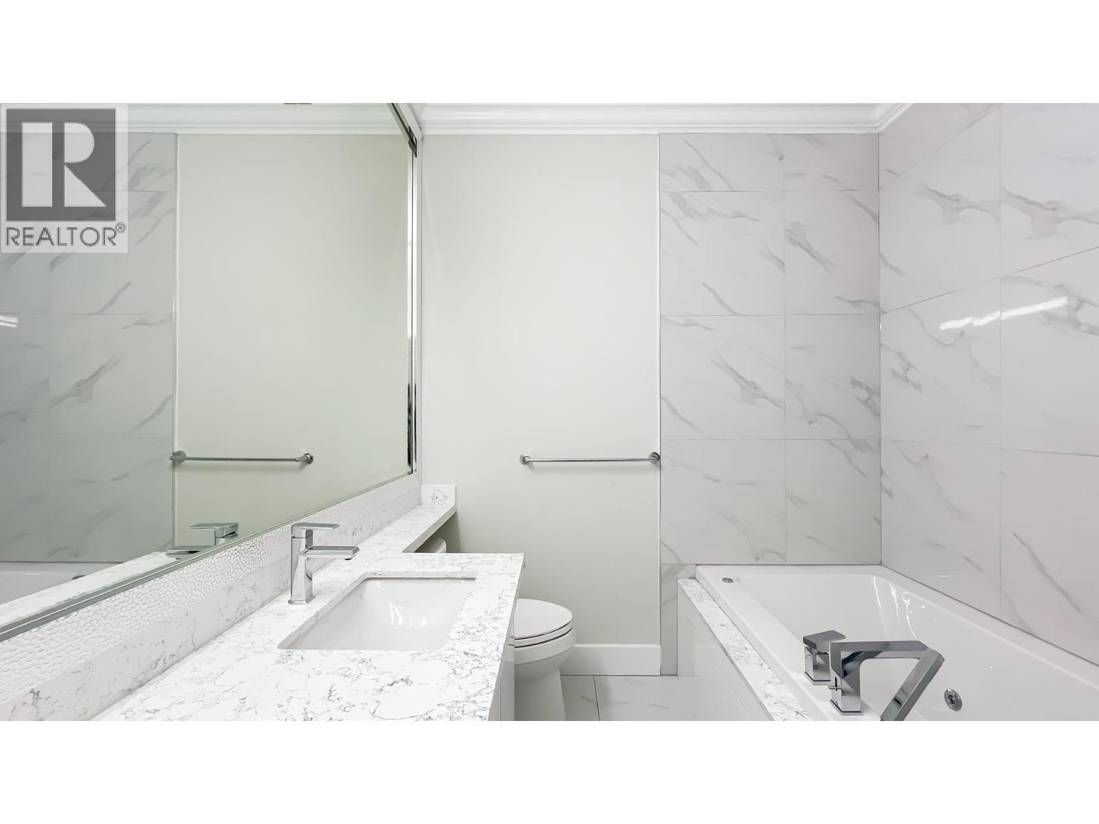 #101-6571 NO. 4 Road, Richmond