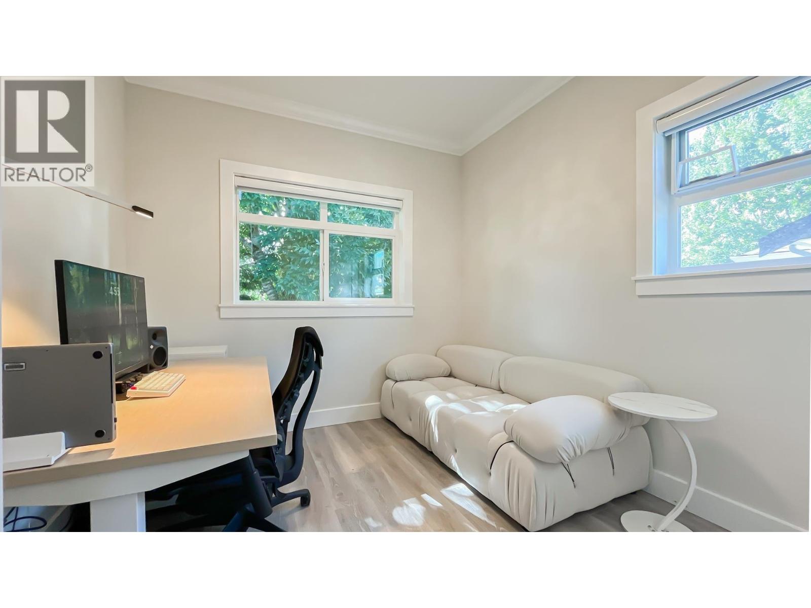 #101-6571 NO. 4 Road, Richmond