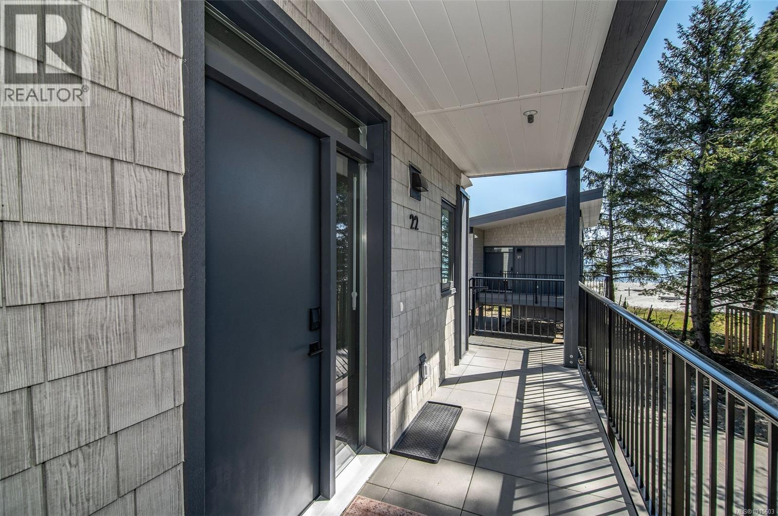 #22 9022 Clarkson Ave - 10
