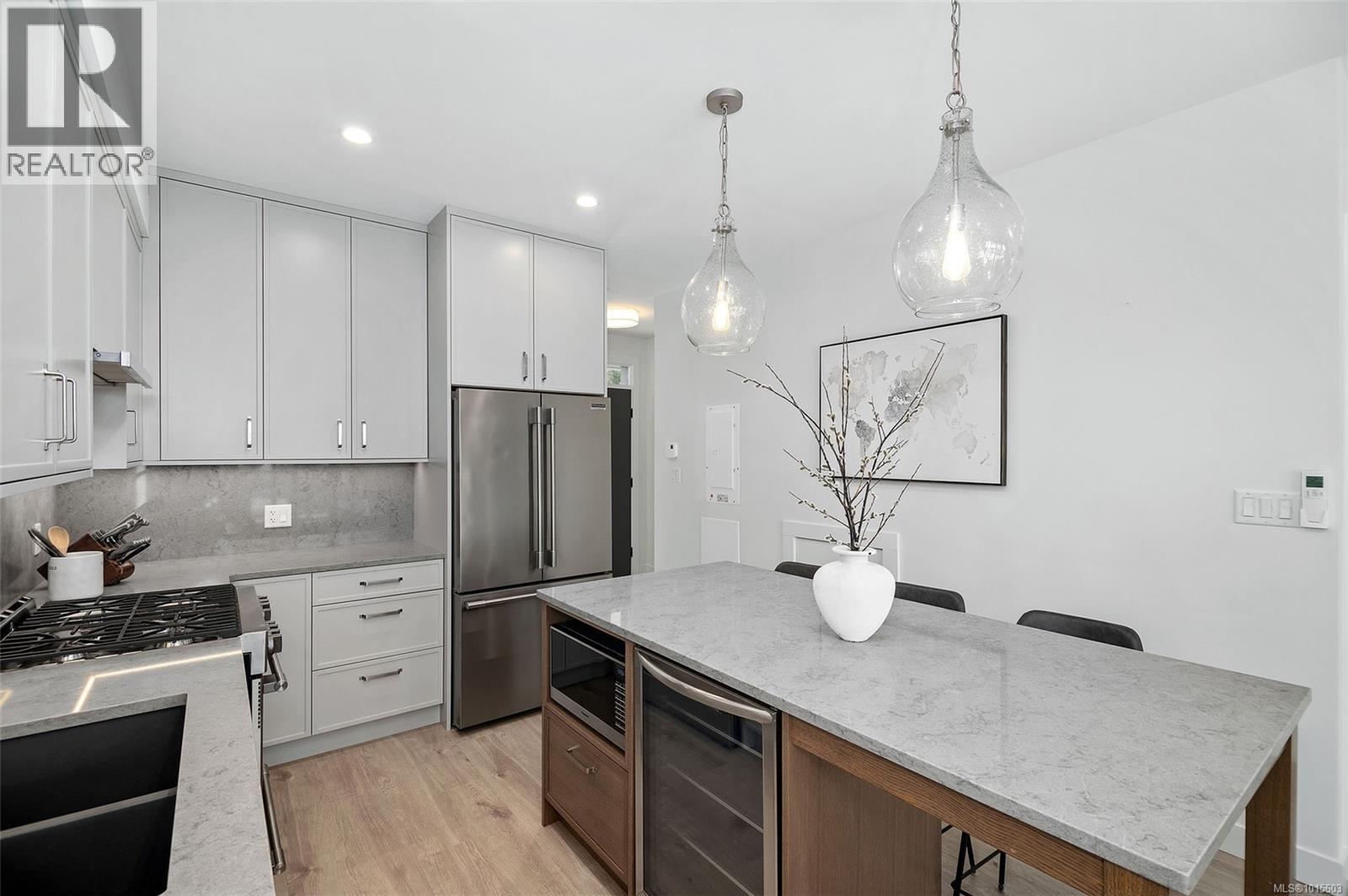#22 9022 Clarkson Ave - 12