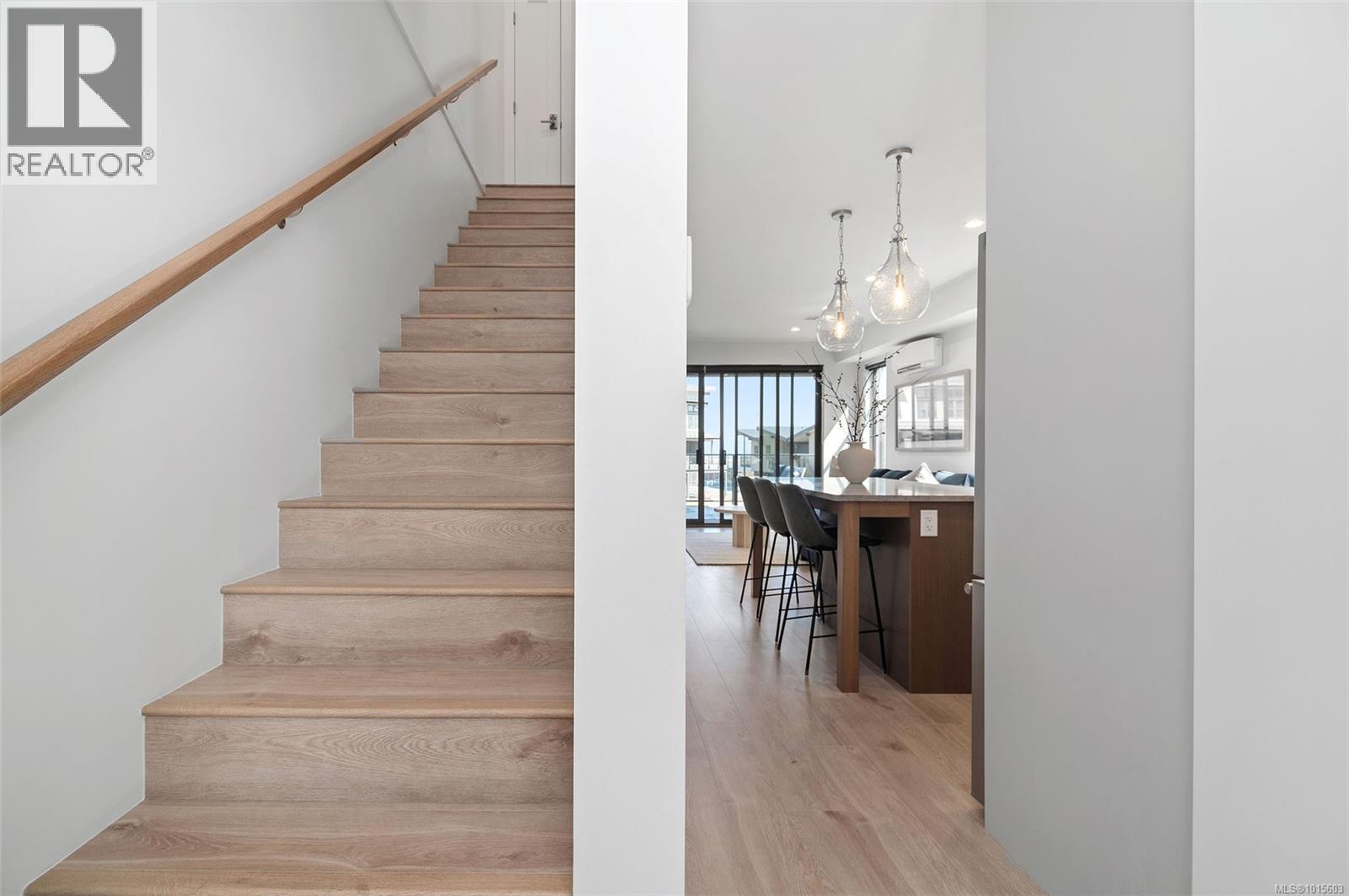 #22 9022 Clarkson Ave - 19