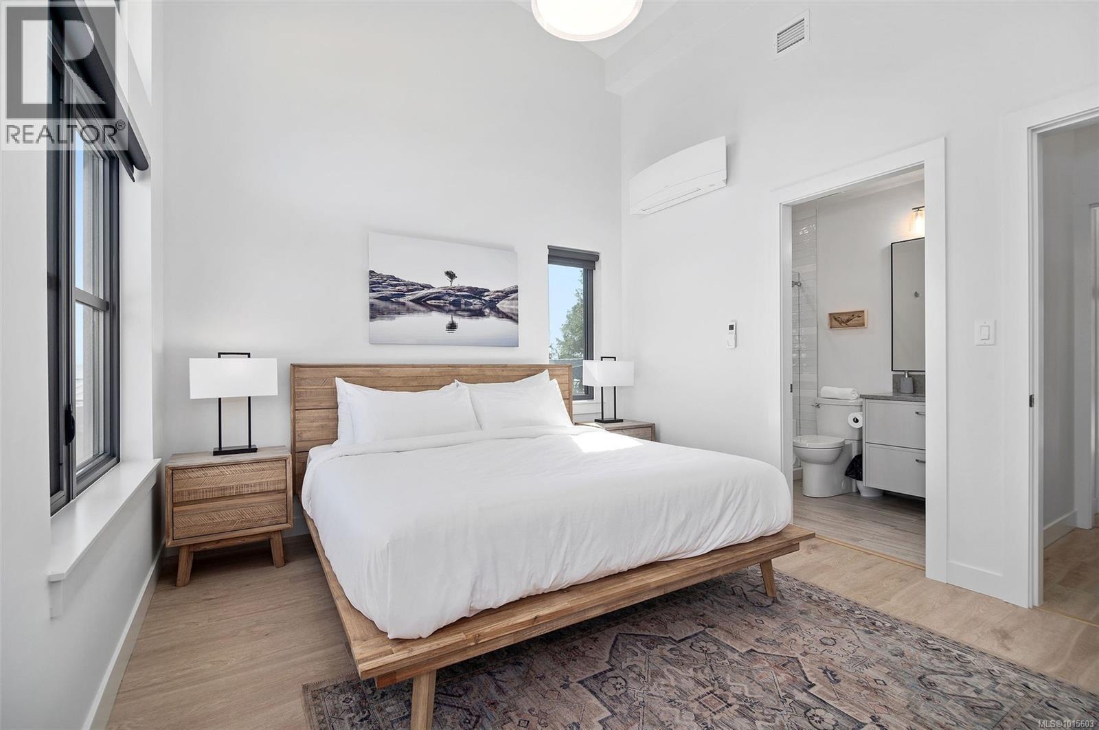 #22 9022 Clarkson Ave - 20