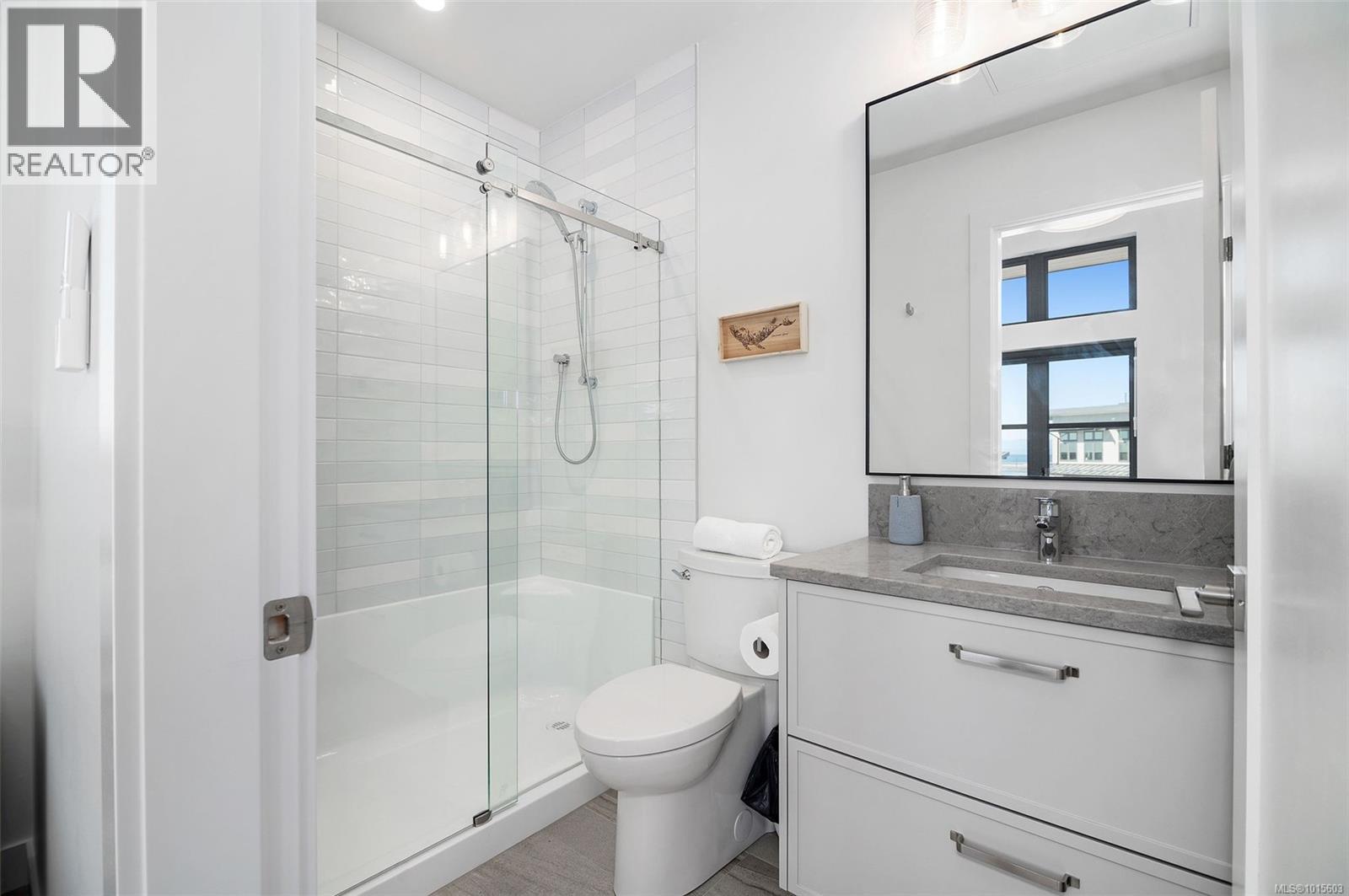 #22 9022 Clarkson Ave - 22