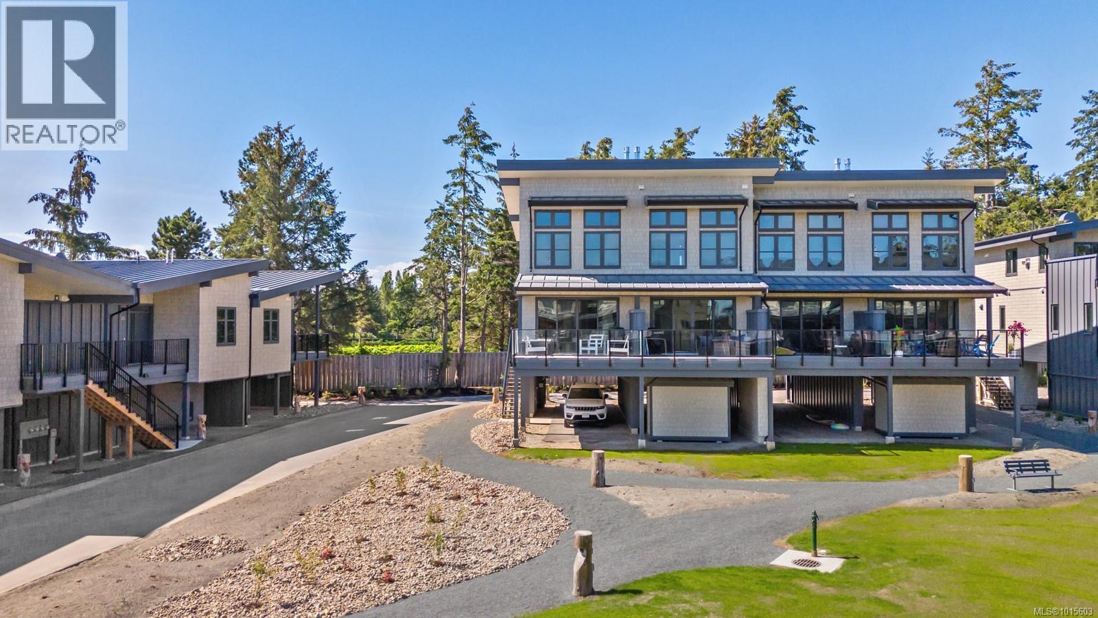 #22 9022 Clarkson Ave - 51