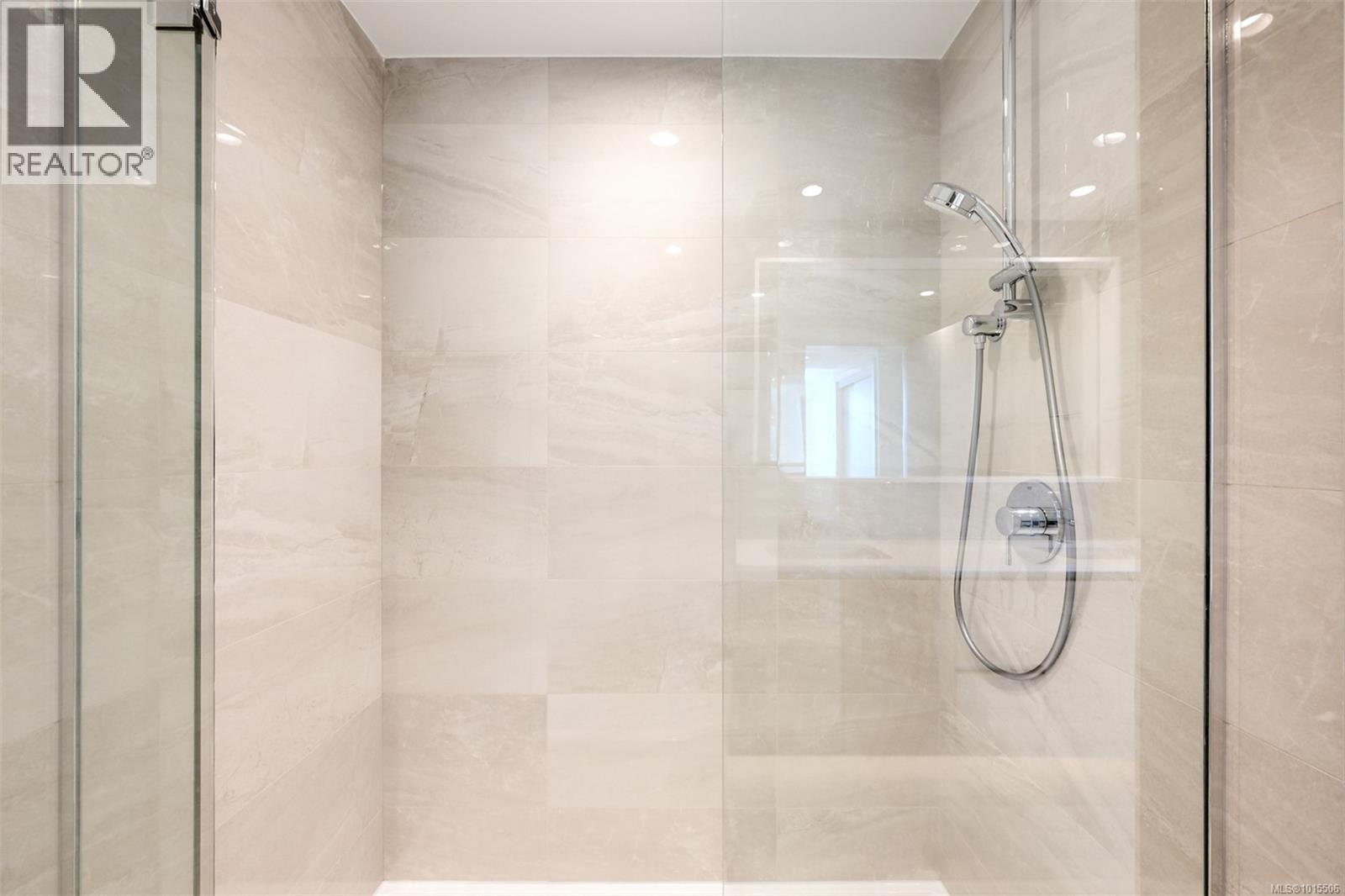 308 363 Tyee Road, Victoria