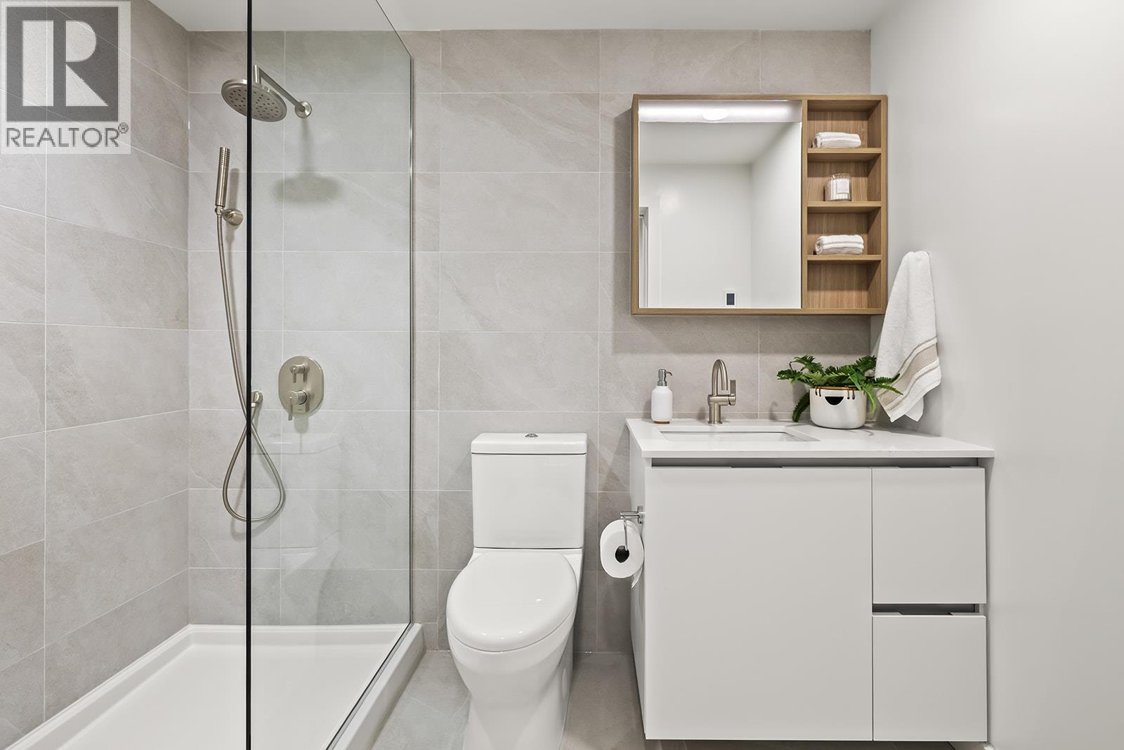 404 2780 Olalla Road, West Kelowna