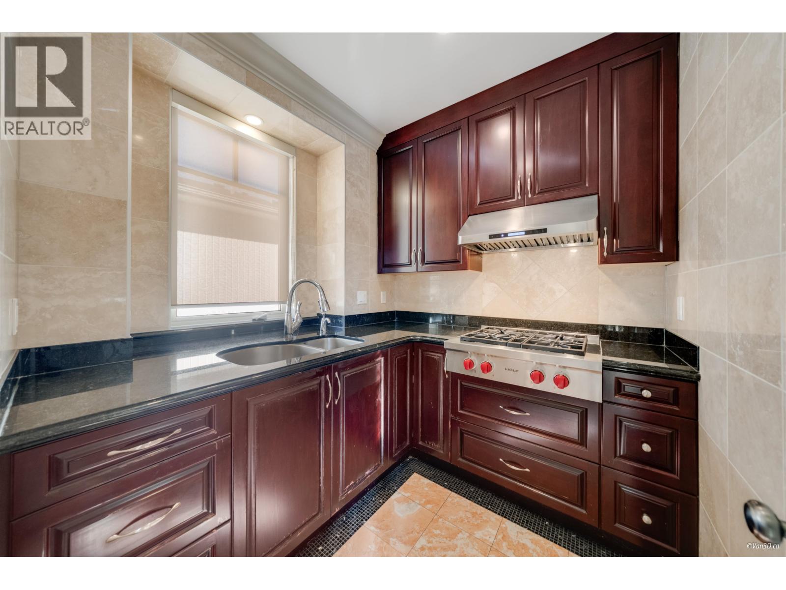 6633 NEAL STREET, Vancouver