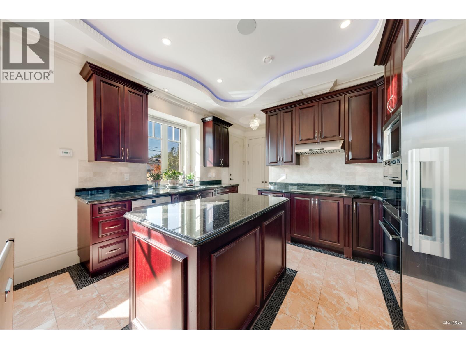 6633 NEAL STREET, Vancouver