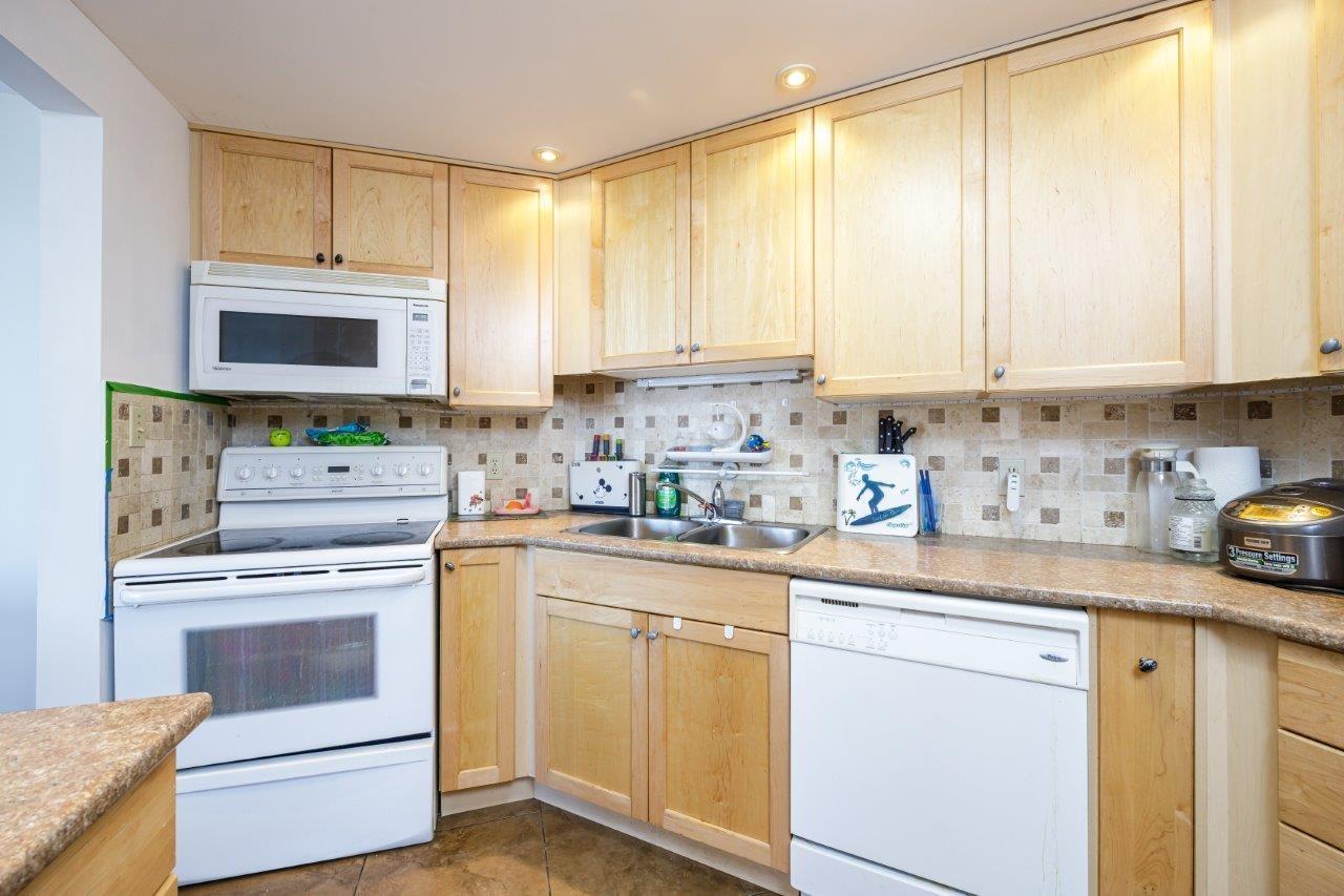 205 1480 FOSTER STREET, White Rock