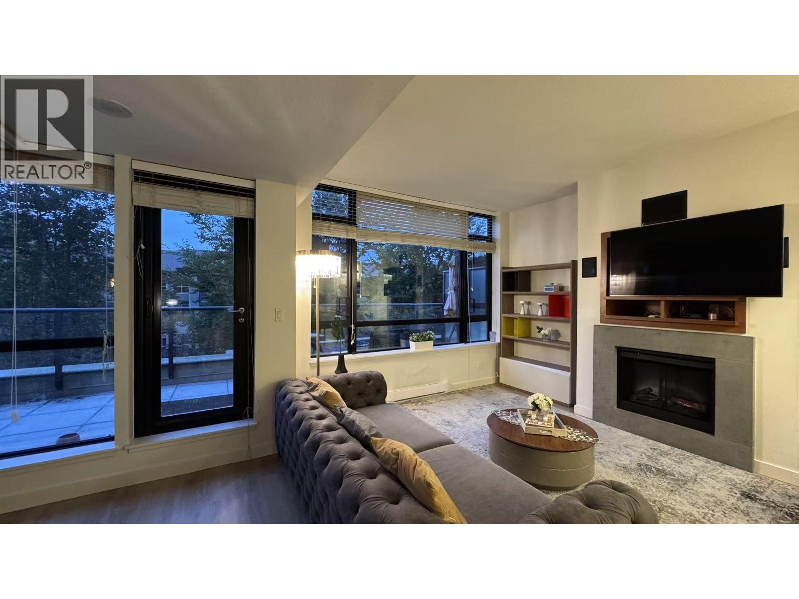 22 6233 KATSURA STREET, Richmond