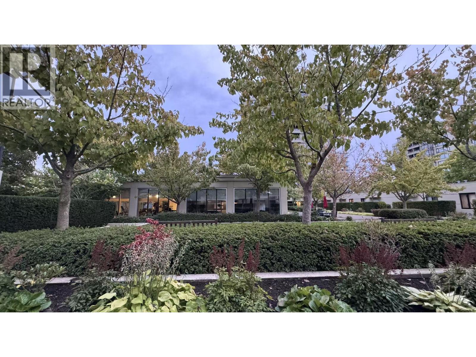 22 6233 KATSURA STREET, Richmond