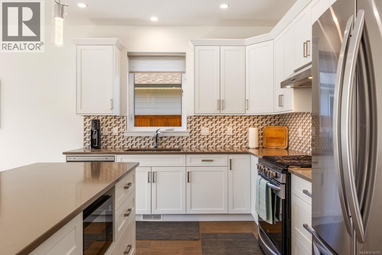 3377 Marygrove Dr, Courtenay