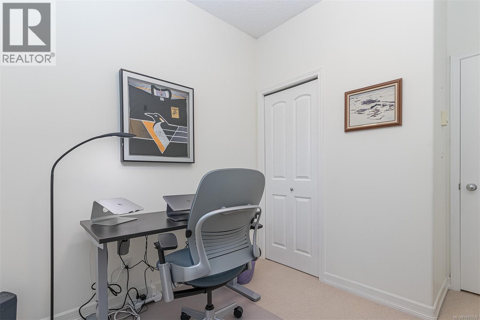 107 3915 Carey Road, Saanich