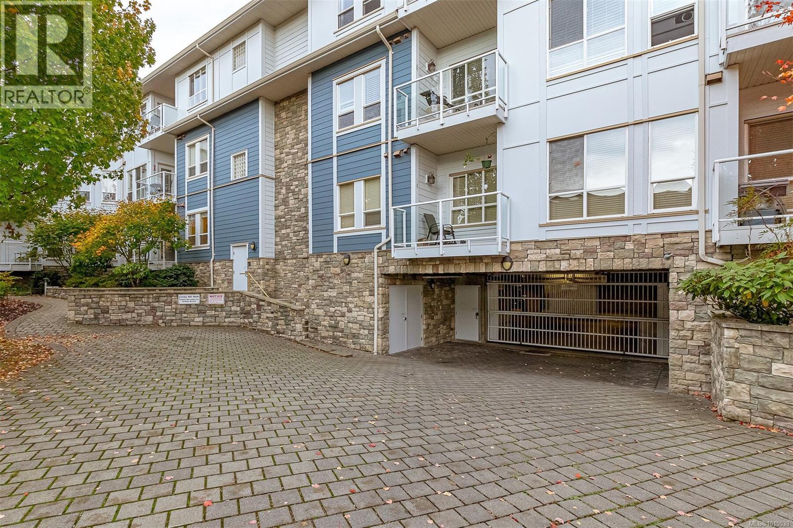 107 3915 Carey Road, Saanich