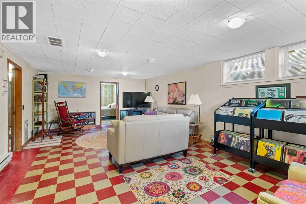 5825 45 Avenue, Red Deer