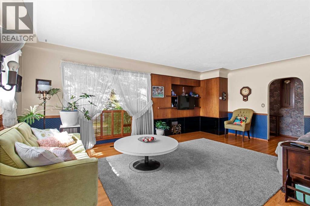 5825 45 Avenue, Red Deer