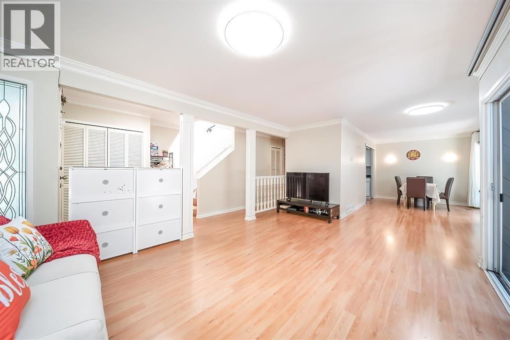 #63-9240 GLENACRES Drive, Richmond