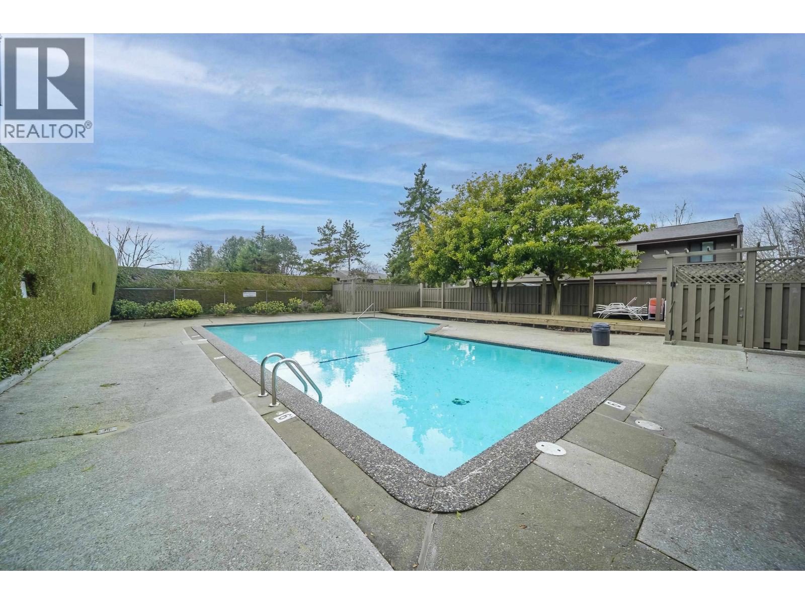 #63-9240 GLENACRES Drive, Richmond