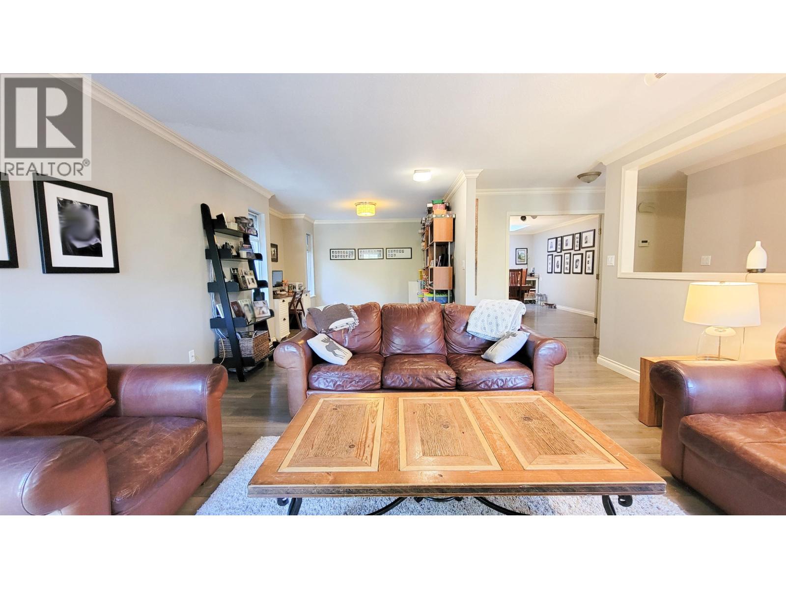 3595 WELLINGTON CRESCENT, North Vancouver