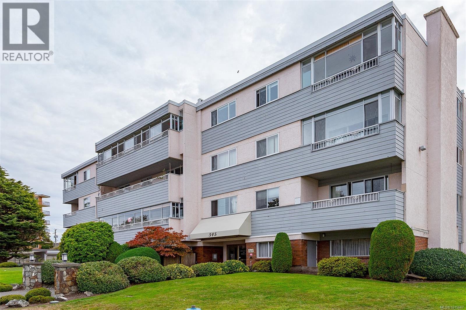 403 545 Rithet Street, Victoria